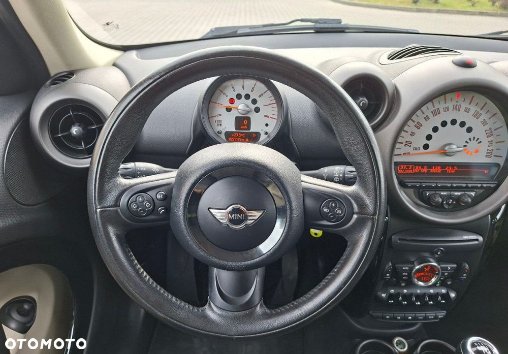 MINI Countryman - 25