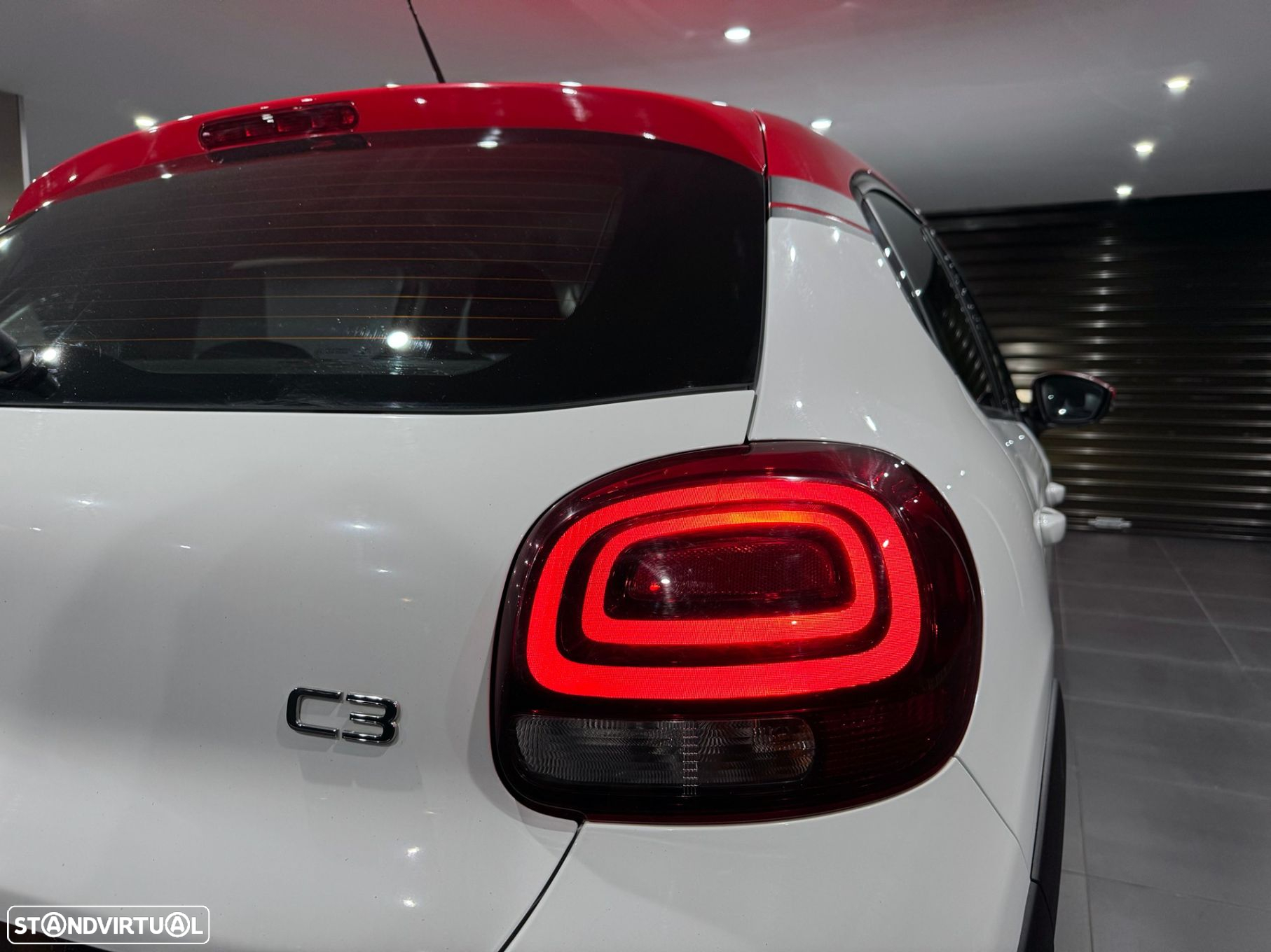 Citroën C3 1.2 PureTech Shine - 32