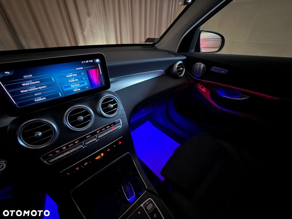 Mercedes-Benz GLC 200 4Matic 9G-TRONIC AMG Line Plus - 14