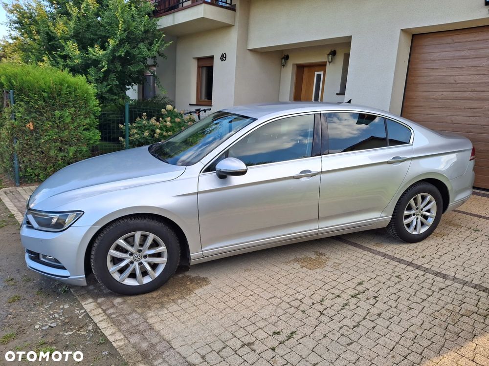 Volkswagen Passat 2.0 TDI (BlueMotion Technology) Trendline - 5