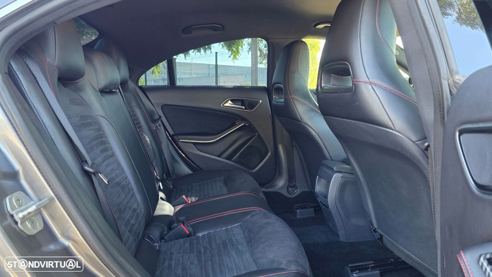 Mercedes-Benz CLA 200 CDI 7G-DCT AMG Line - 17