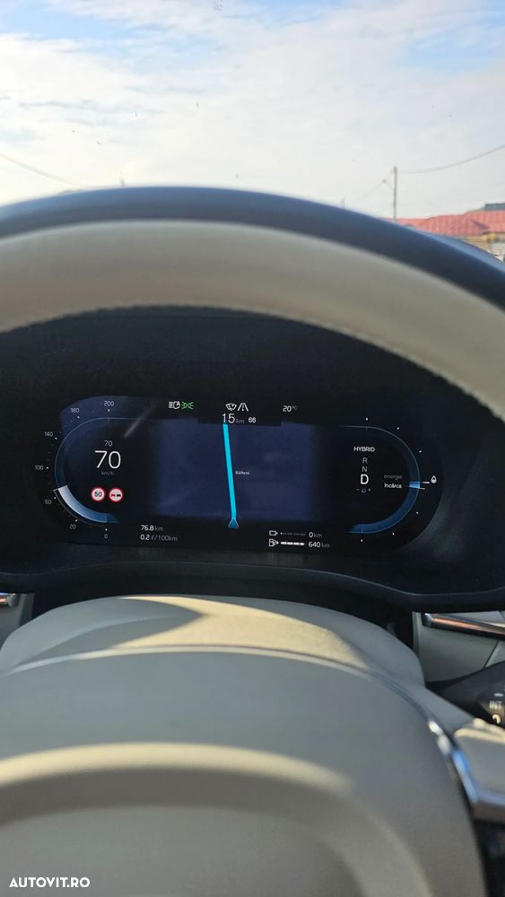 Volvo XC 60 Recharge T8 AWD AT Ultimate Dark - 40