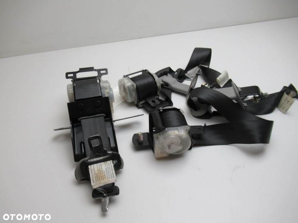 PASY BEZPIECZEŃSTWA TYLNE KOMPLET  HONDA FR-V (BE) 2004 - 2022 2.2 i CTDi (BE5) 103 kW [140 KM] - 4