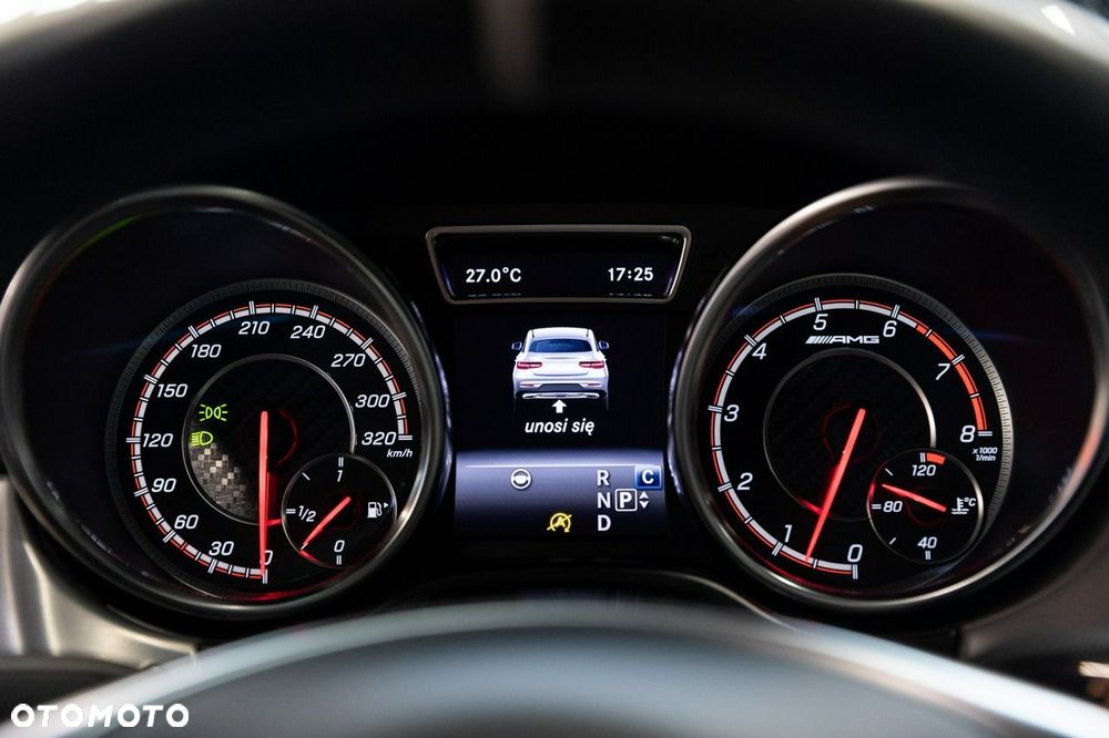 Mercedes-Benz GLE - 40