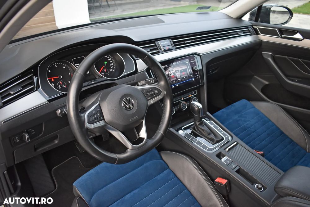 Volkswagen Passat Variant 2.0 TDI SCR DSG Highline - 12