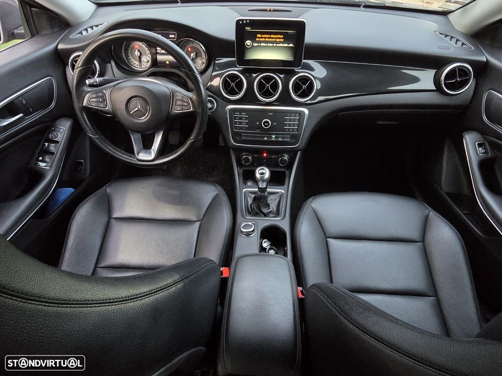 Mercedes-Benz CLA 180 CDI - 12