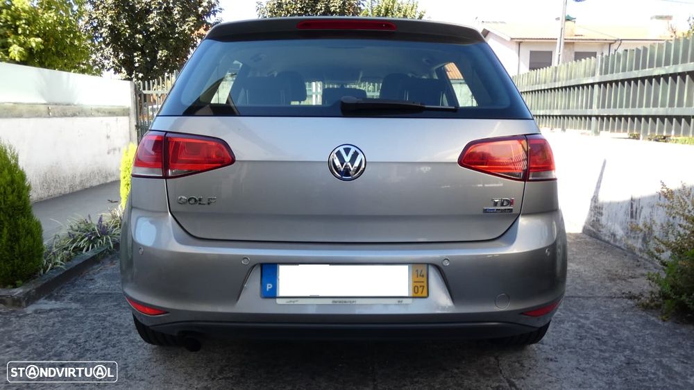 VW Golf 1.6 TDi Trendline BlueMotion - 11