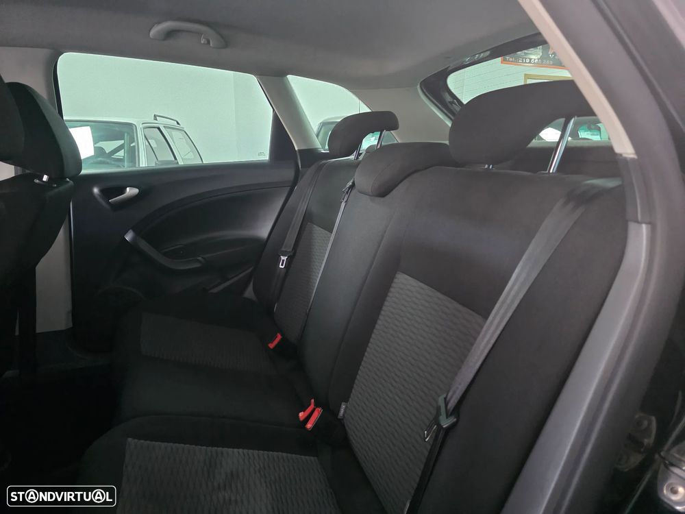 SEAT Ibiza ST - 13