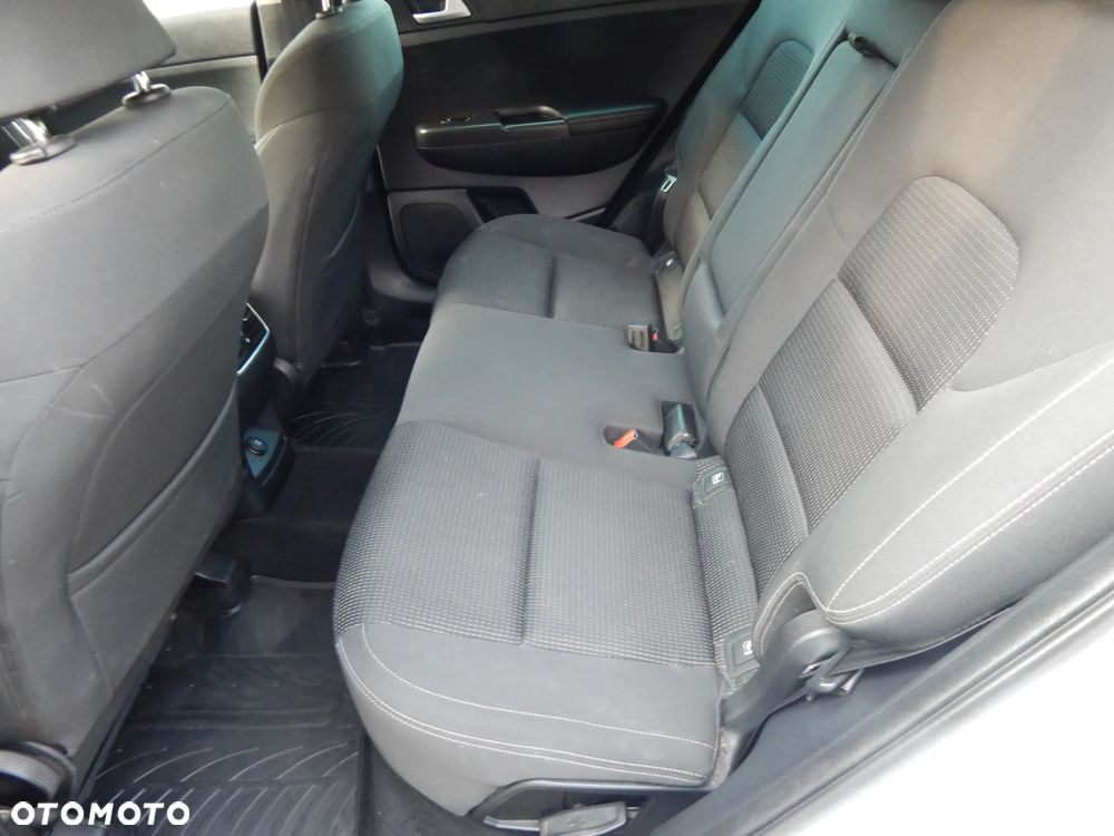Kia Sportage 1.6 GDI Business Line 2WD - 18