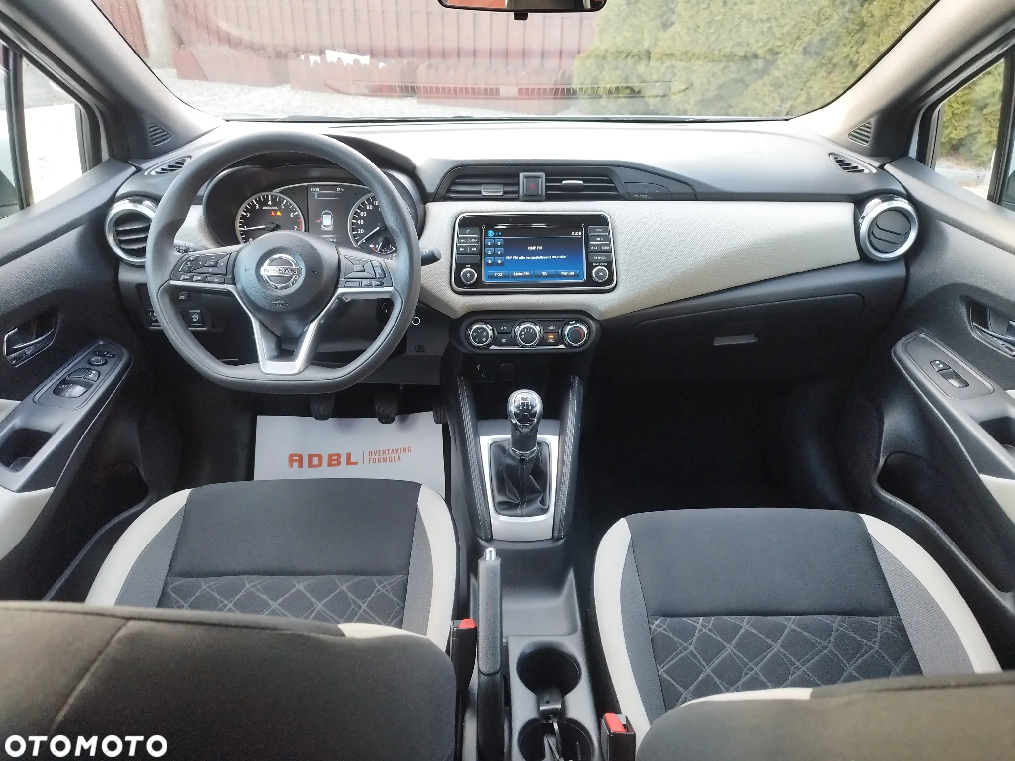 Nissan Micra - 25