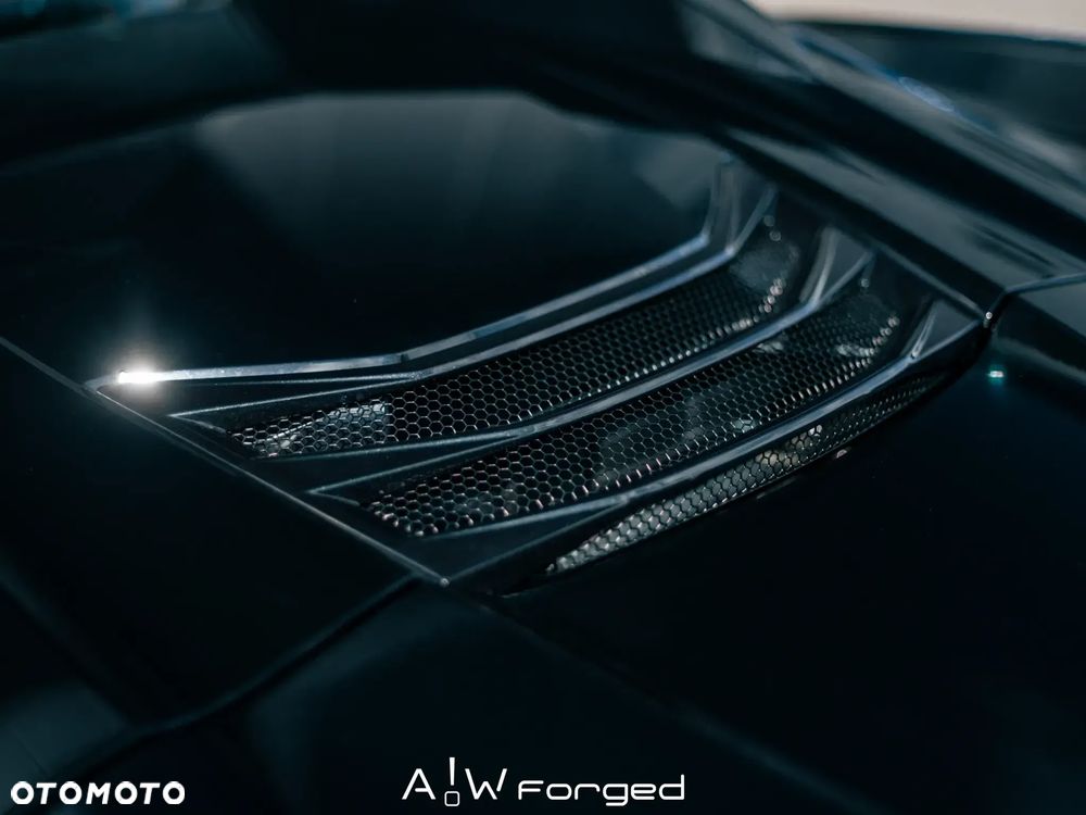 Chevrolet Corvette - 16