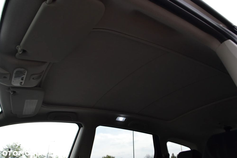 Nissan Qashqai+2 - 30