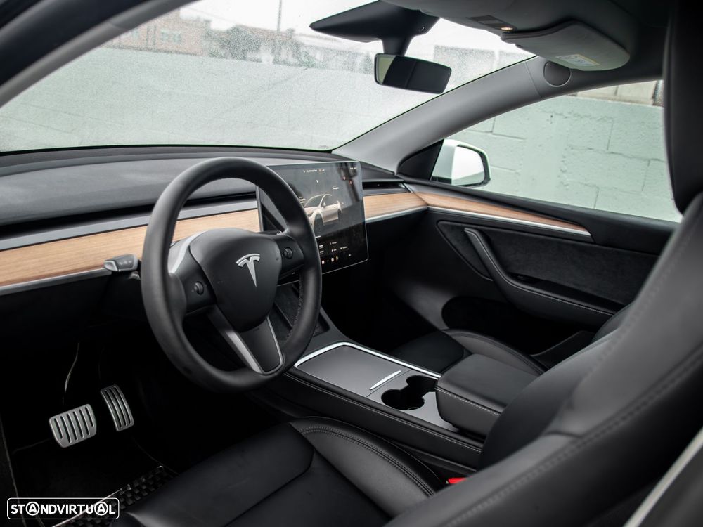 Tesla Model Y Performance Tração Integral - 19