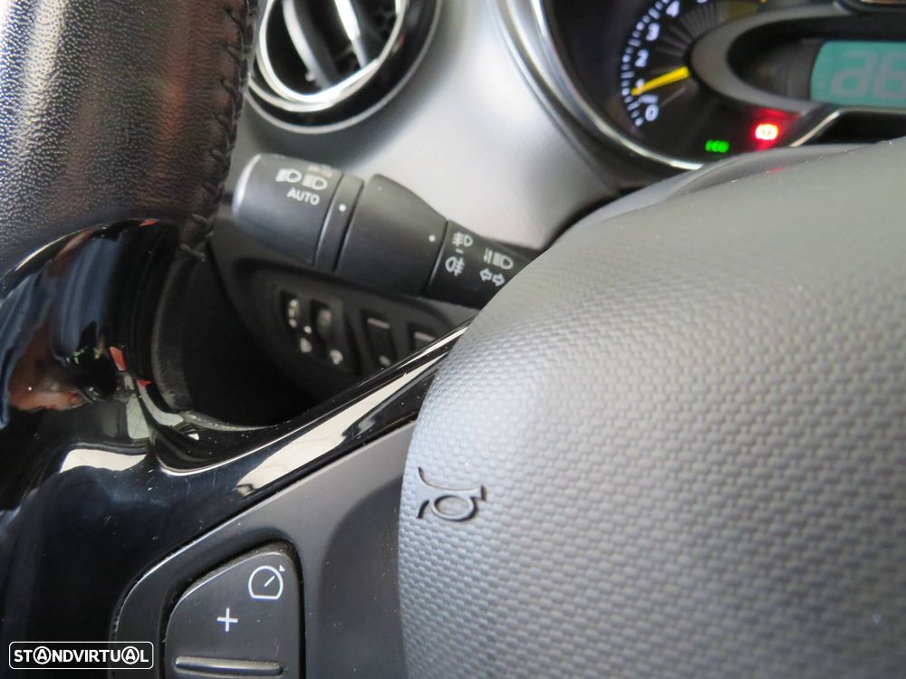 Renault Captur 0.9 TCE Exclusive - 19