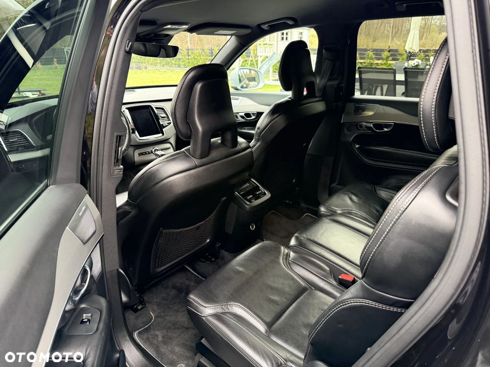 Volvo XC 90 D5 AWD R-Design 7os - 17