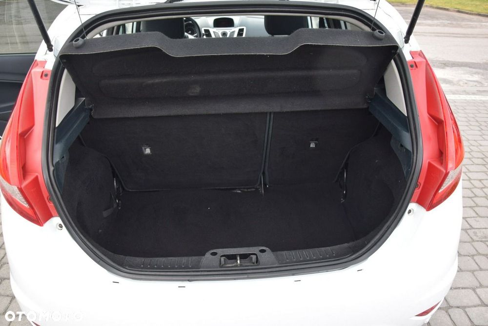 Ford Fiesta - 20
