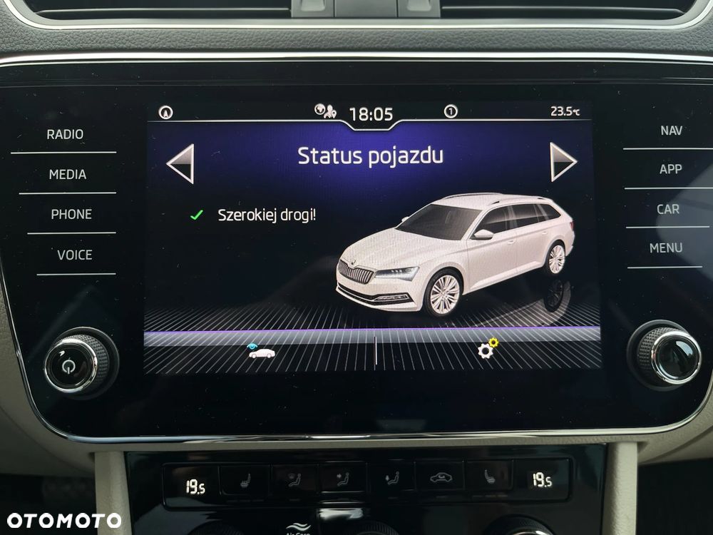 Skoda Superb 2.0 TSI Style DSG - 33