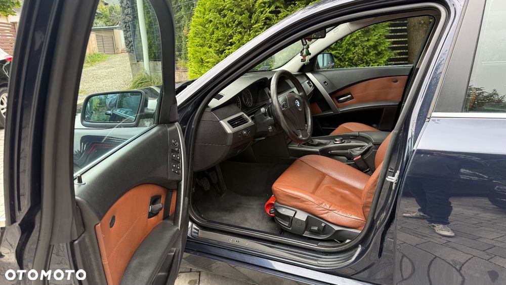 BMW Seria 5 - 16