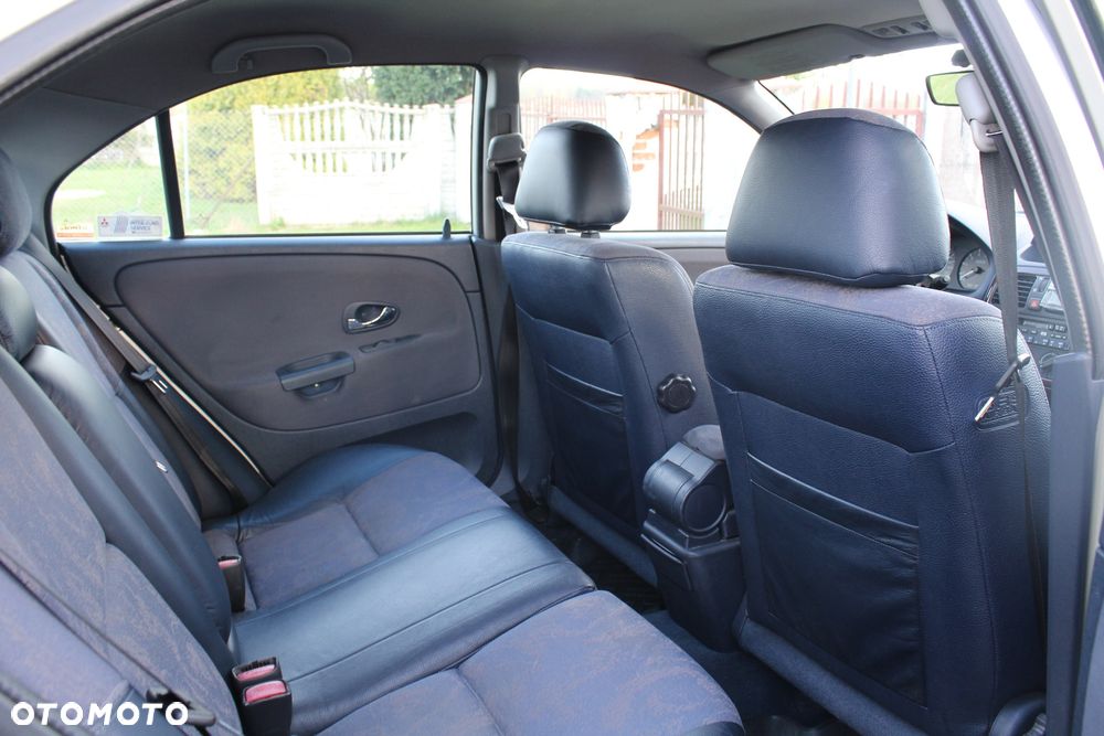 Mitsubishi Carisma 1.8 GDI Elegance - 9