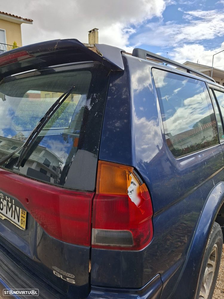 Mitsubishi Pajero Sport 2.5 TD GLS - 9