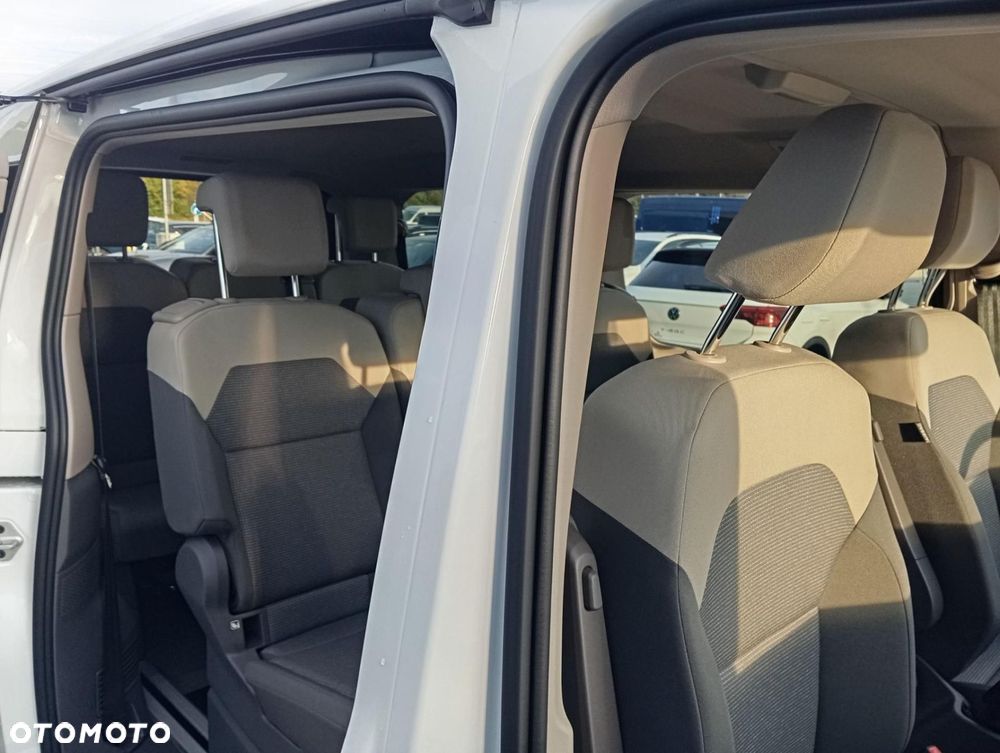 Volkswagen Multivan - 9