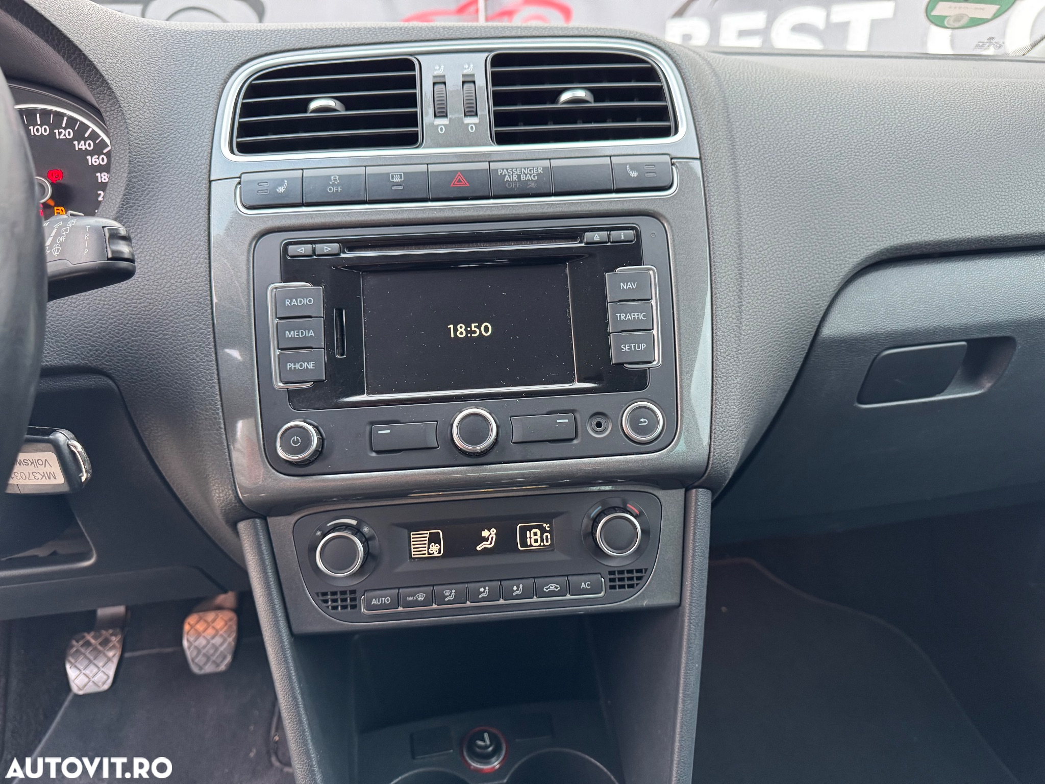 Volkswagen Polo 1.6 TDI Highline - 9