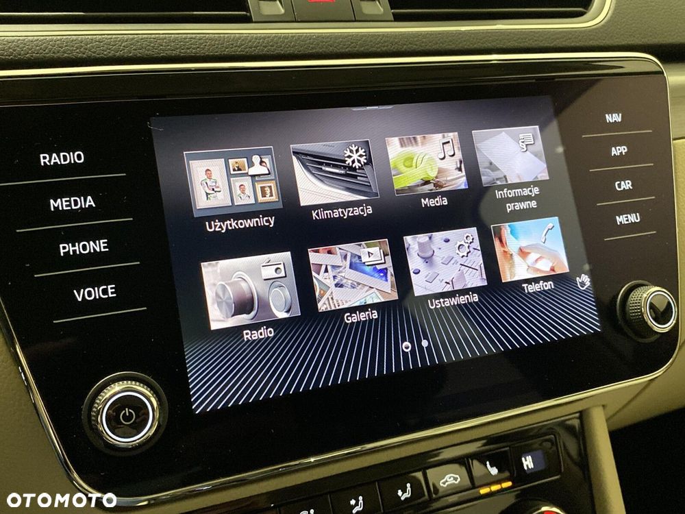 Skoda Superb 2.0 TDI SCR 4x4 Style DSG - 33