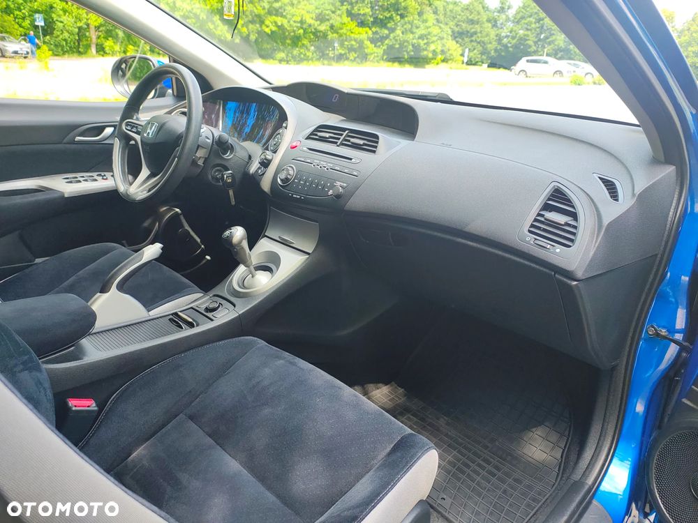 Honda Civic 1.4 Comfort - 24