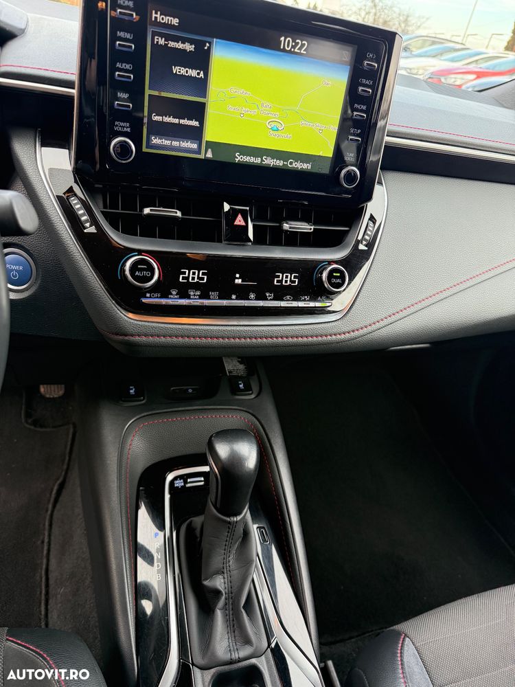 Toyota Corolla 1.8 Hybrid Comfort - 17