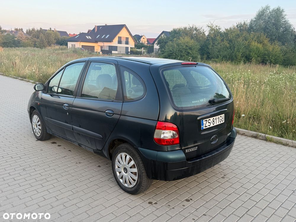 Renault Scenic 1.9 dCi Authentique - 4