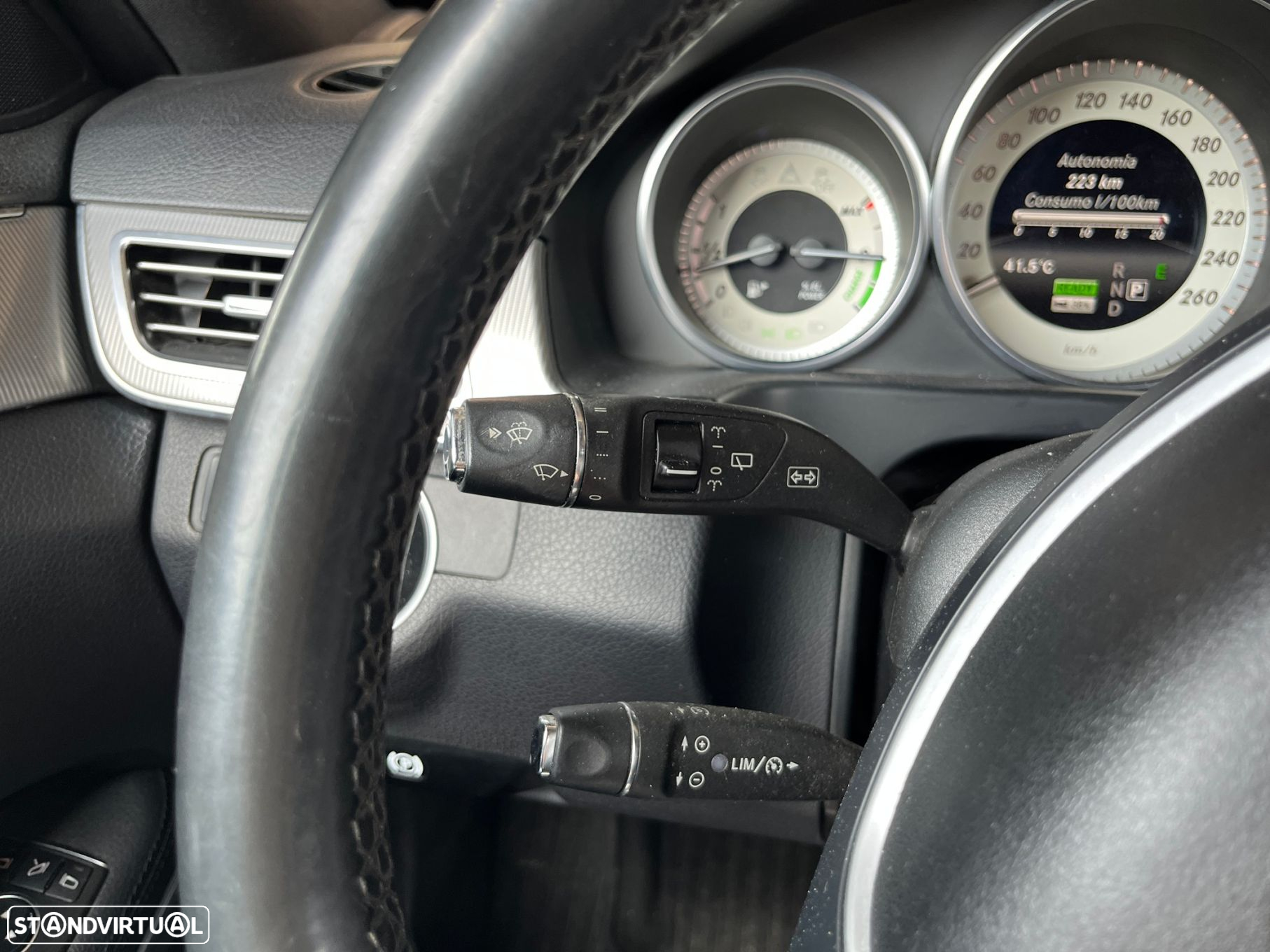 Mercedes-Benz E 300 Bluetec Hybrid Avantgarde - 21