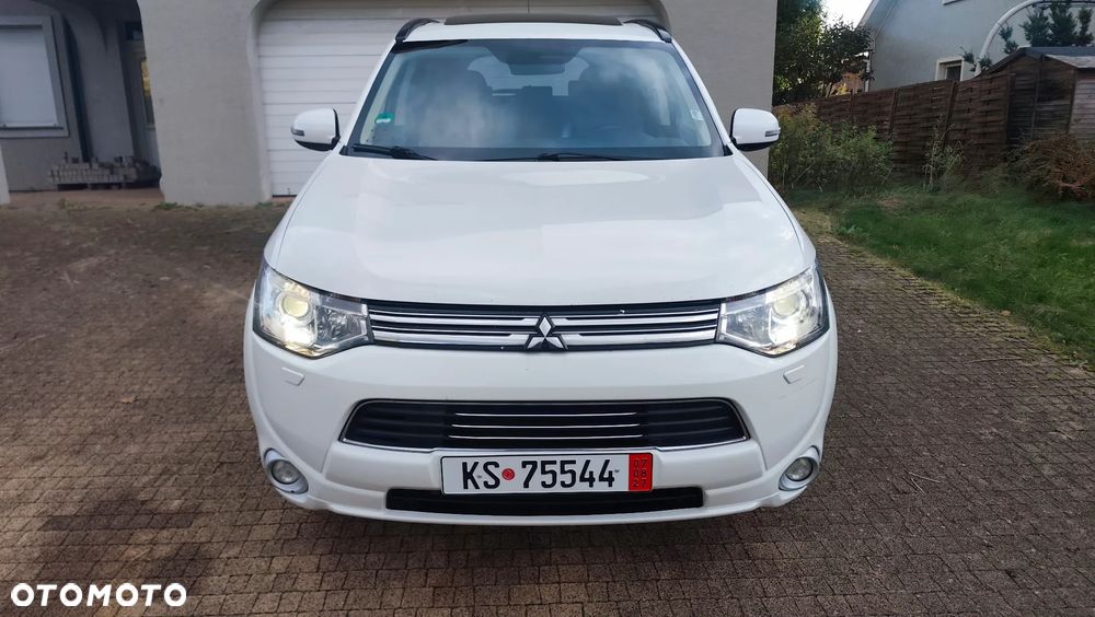 Mitsubishi Outlander 2.0 4WD Top - 33