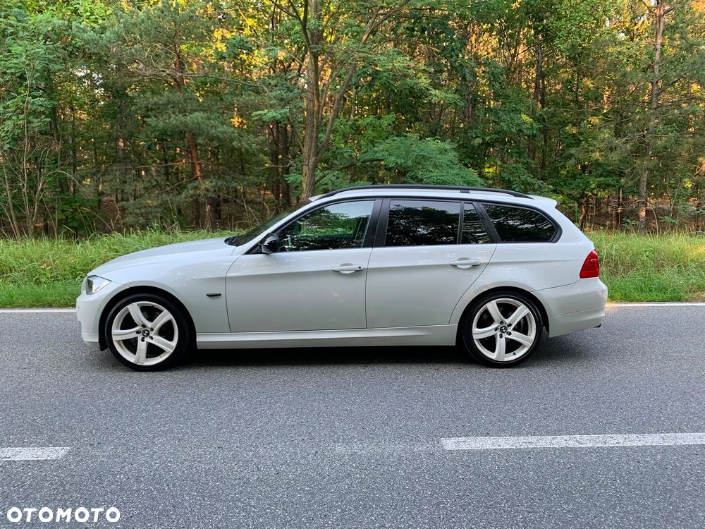 BMW Seria 3 318i Edition Exclusive - 1