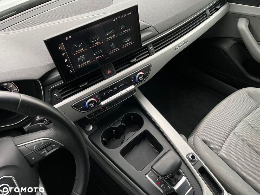 Audi A4 Limousine - 30