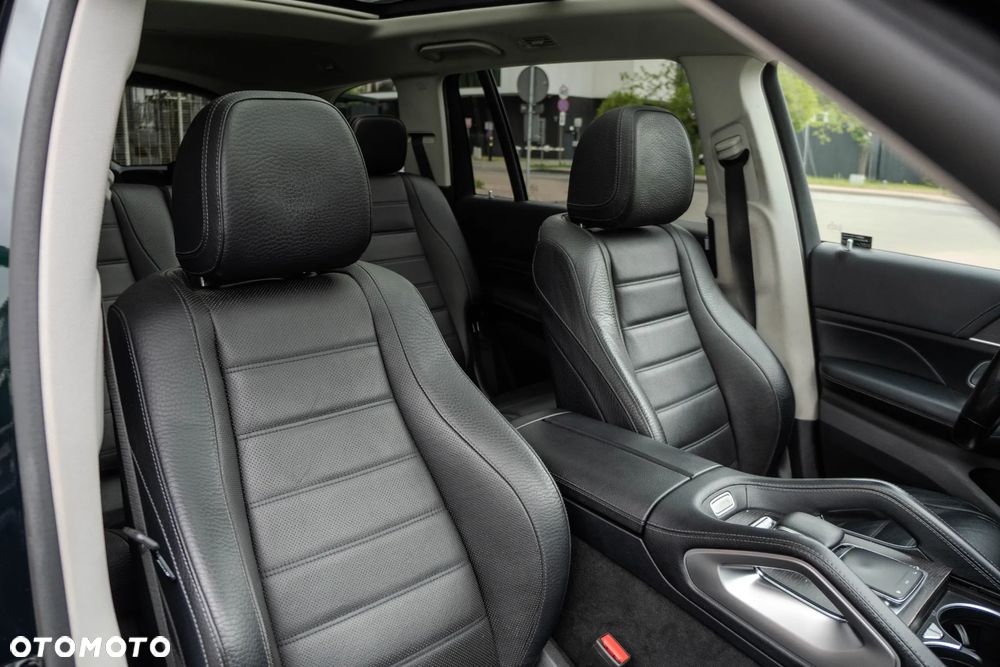 Mercedes-Benz GLS - 17