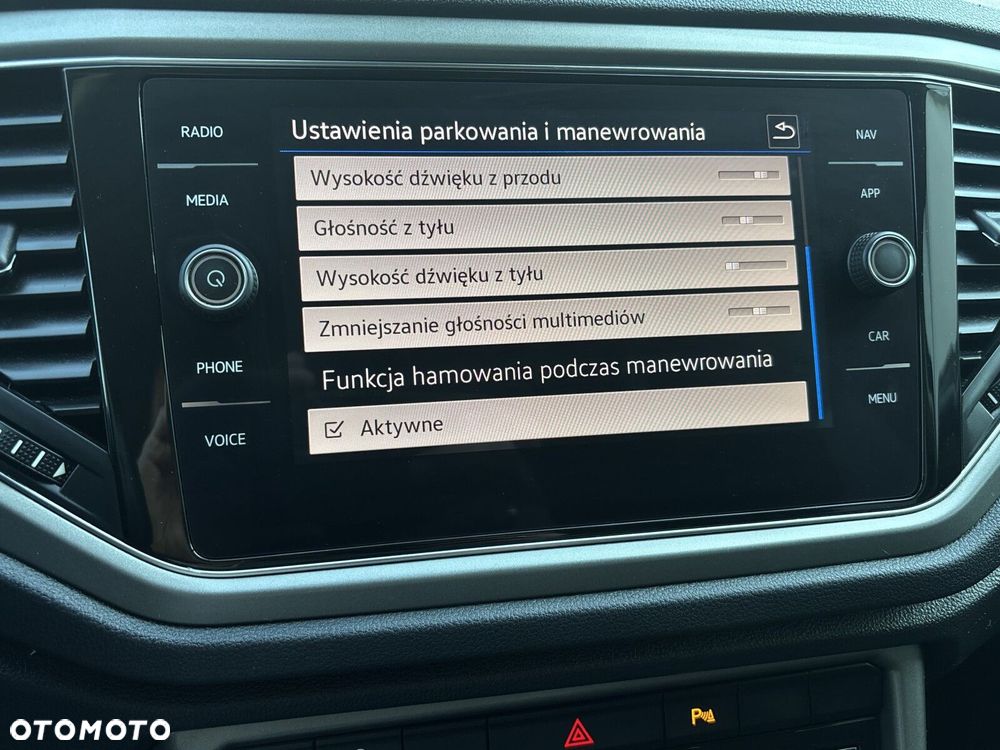 Volkswagen T-Roc - 25