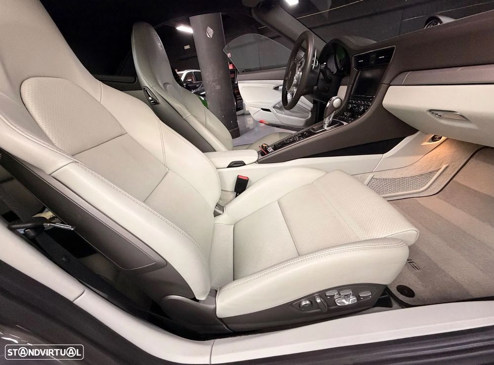 Porsche 911 (991) Turbo PDK - 28
