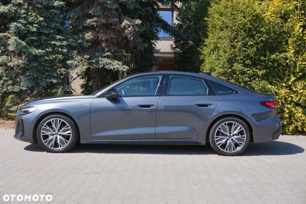 Audi A5 Limousine - 4