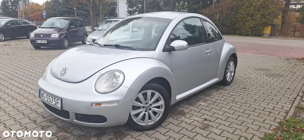 Volkswagen New Beetle - 1