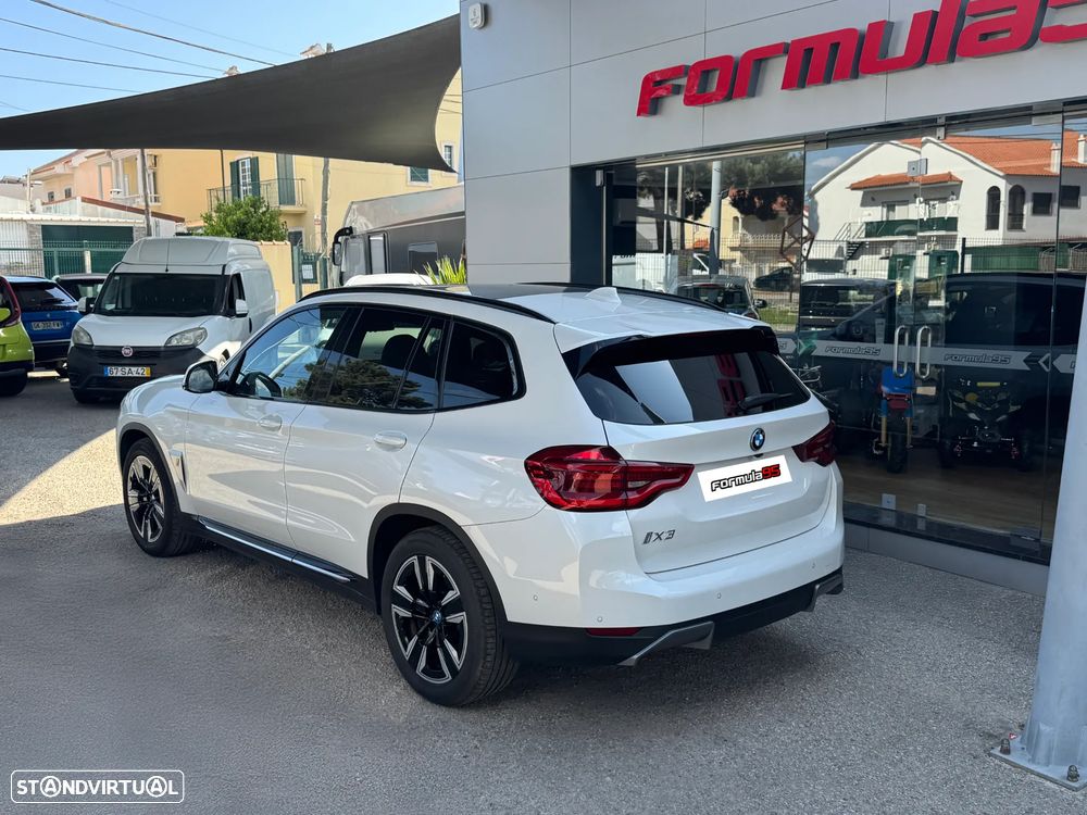 BMW iX3 Inspiring - 10