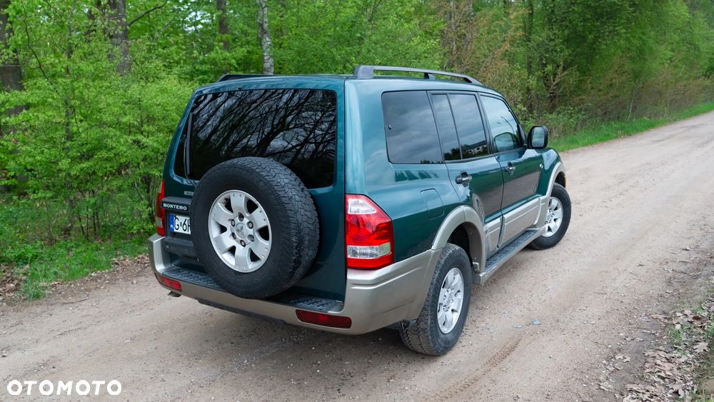 Mitsubishi Pajero - 5