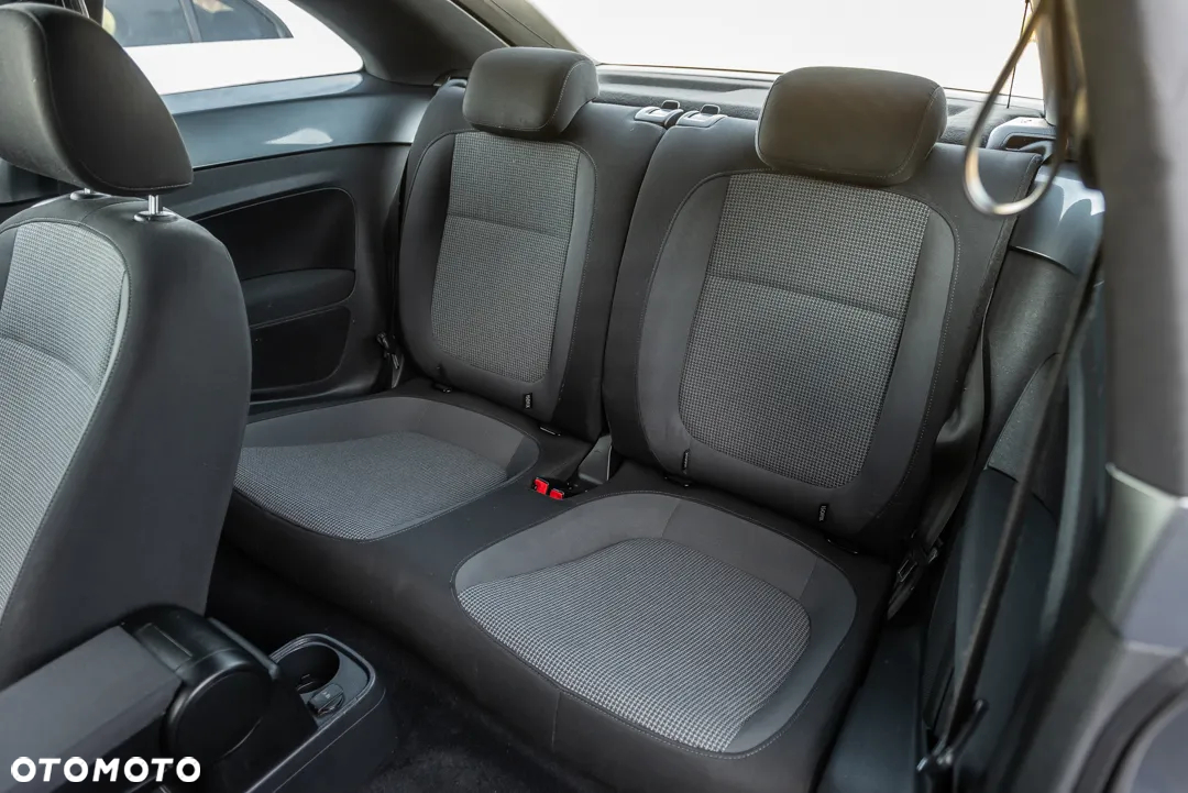 Volkswagen Beetle 1.6 TDI Design - 24