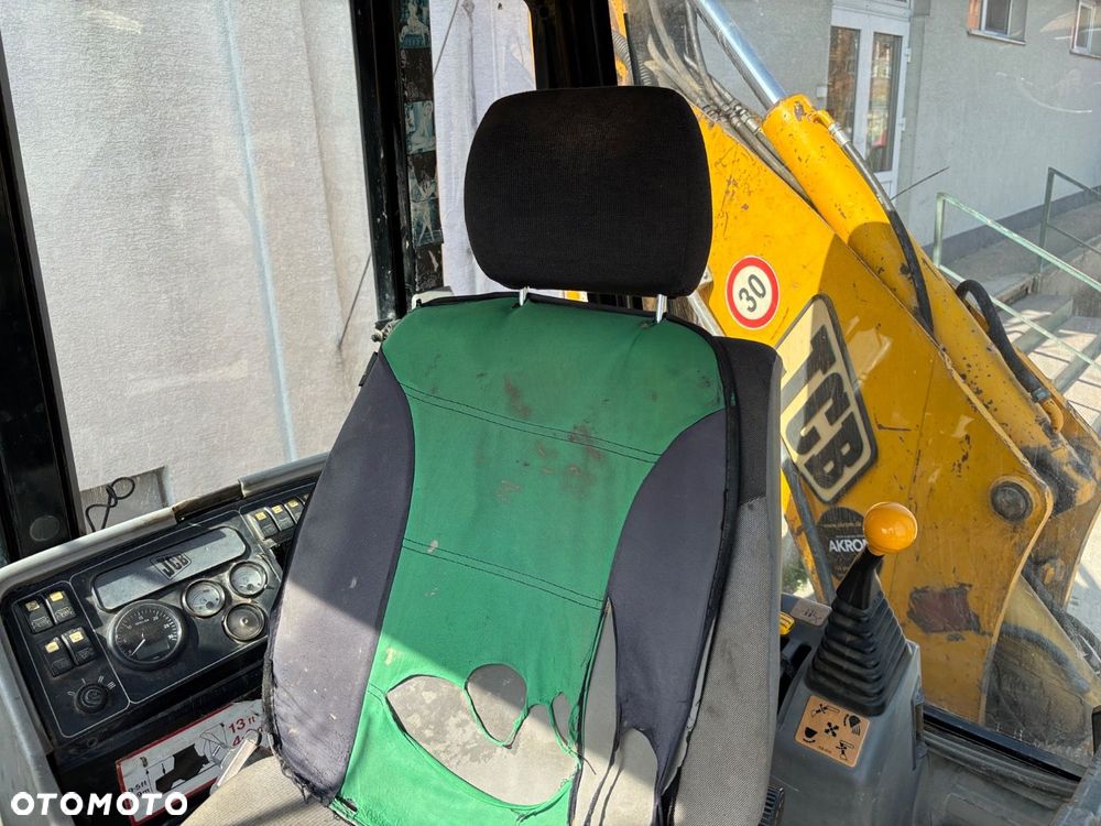 JCB 4Cx 4X4 - 17