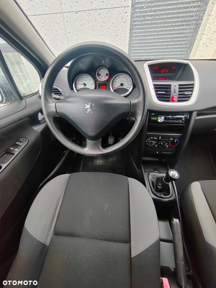 Peugeot 207 75 Urban Move - 12