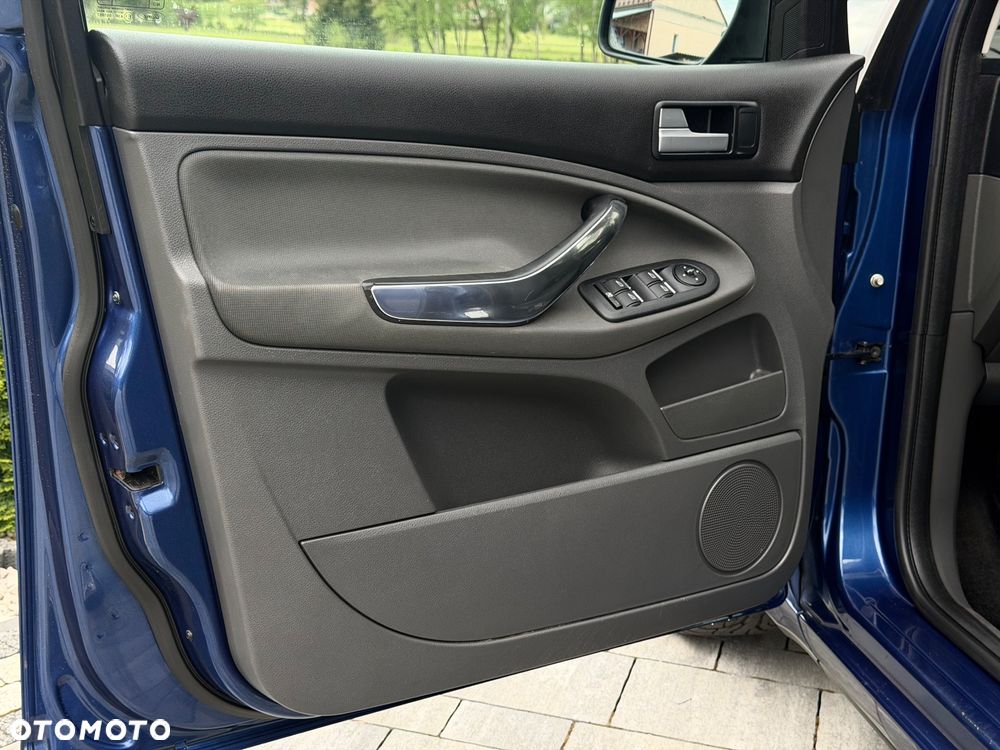 Ford C-MAX 1.8 Style - 26