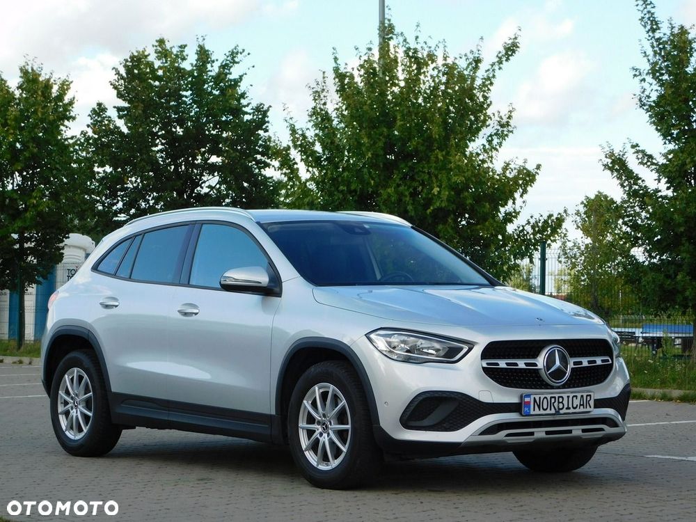 Mercedes-Benz GLA - 3