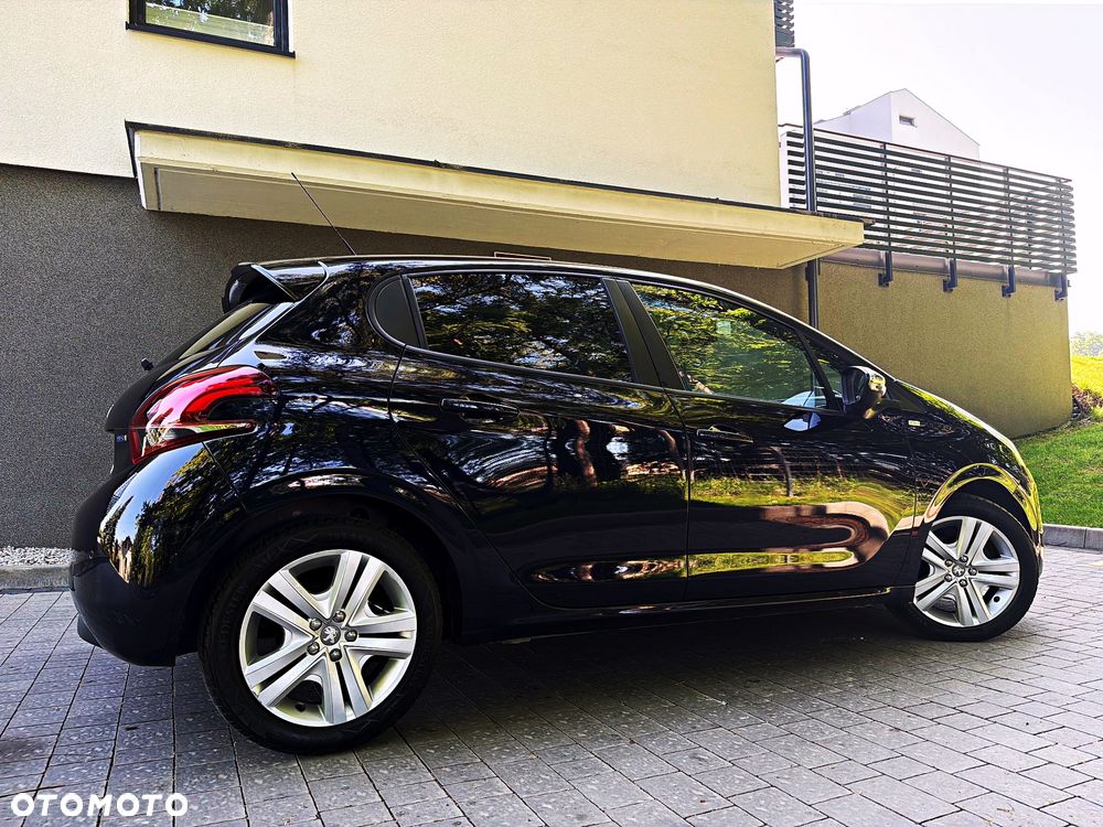 Peugeot 208 1.2 VTi Style - 18