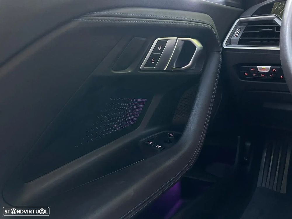 BMW 220 i Coupe Pack M Auto - 26