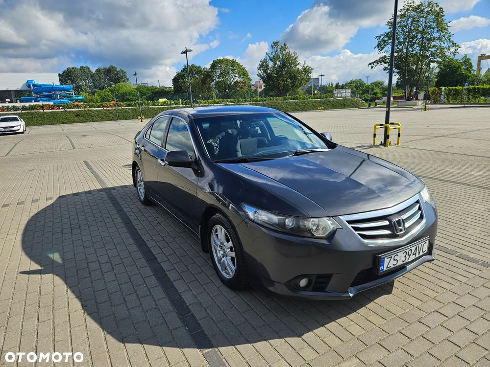 Honda Accord 2.0 Elegance - 2