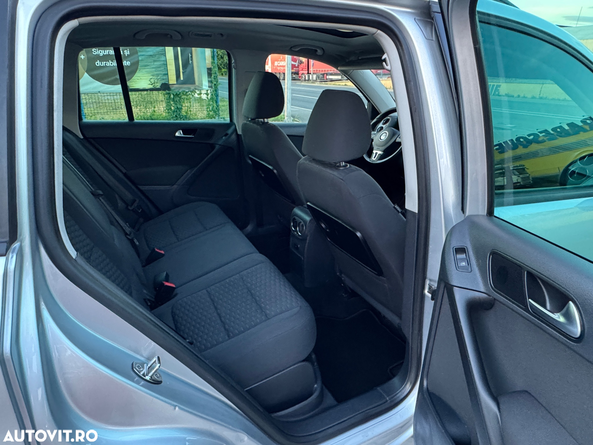 Volkswagen Tiguan 2.0 TDI 4Motion Trend & Fun - 33
